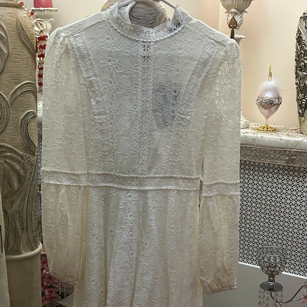 White Lace Long Sleeve Dress